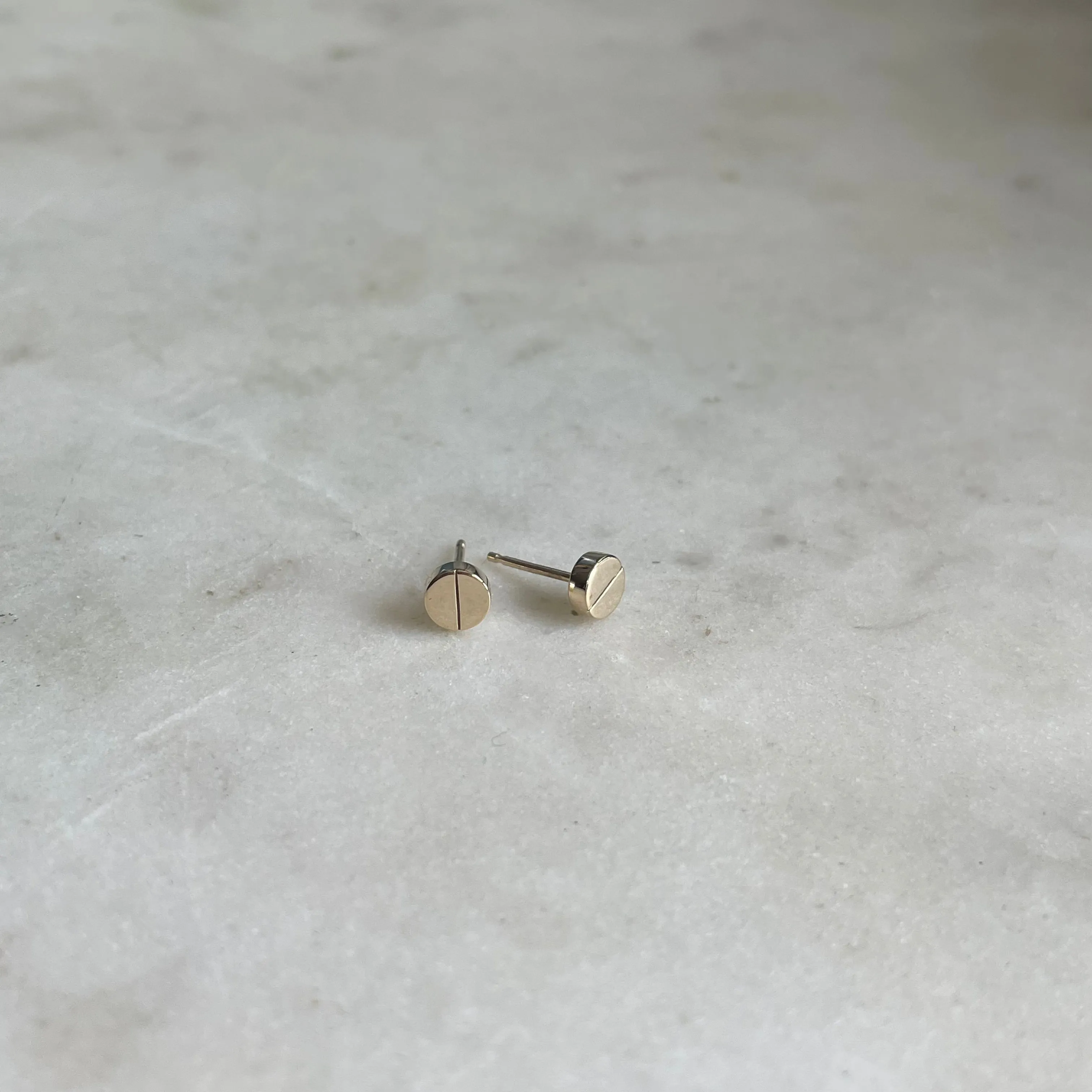 14K GOLD STUDS — GEOMETRIC