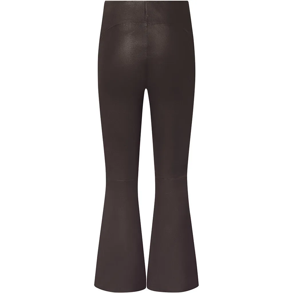 Ava RW flare pants with stretch in soft leather quality / 50896 - Chocolate