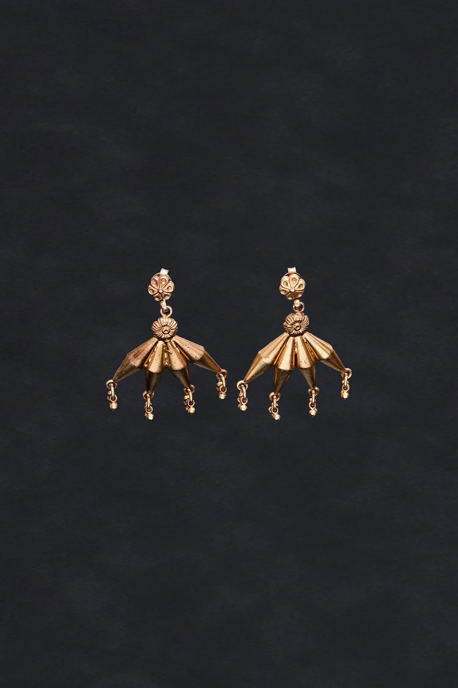 Gold Polished Royal Looking Earrings