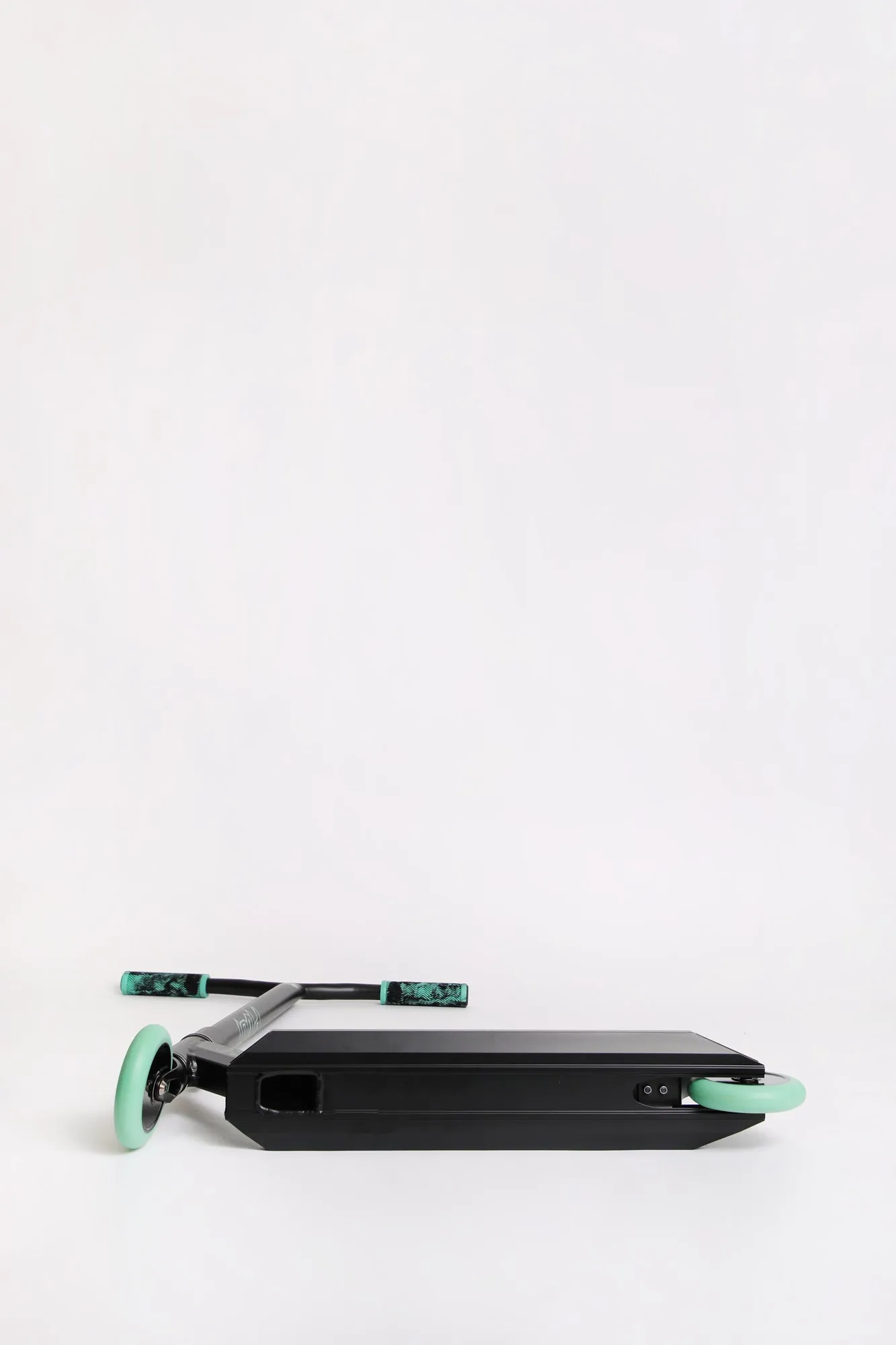 Pivot X-Ride Black & Teal Scooter