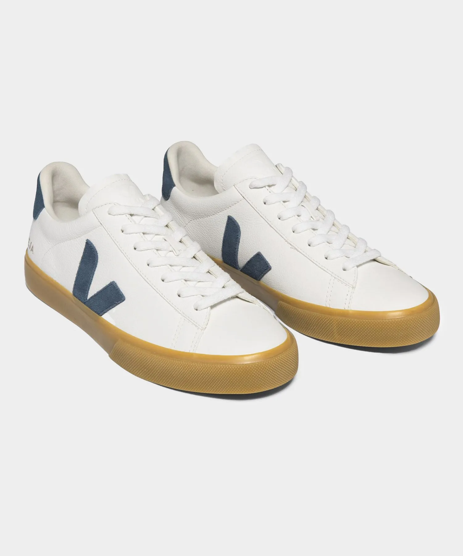 Veja Campo Leather Extra White California Gum Sole